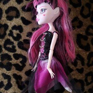 Monster High exchange Draculaura